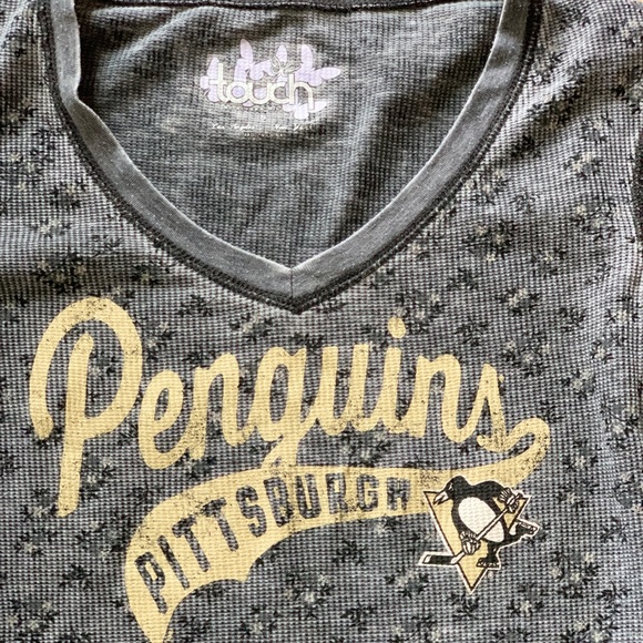 Pittsburgh Penguins TOUCH by Alyssa Milano Thermal Shirt Size S - Picture 3 of 10